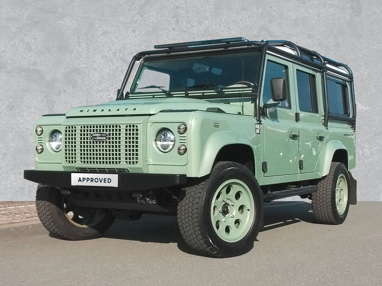 Fahrzeugabbildung Land Rover Defender 110 Heritage Station Wagon
