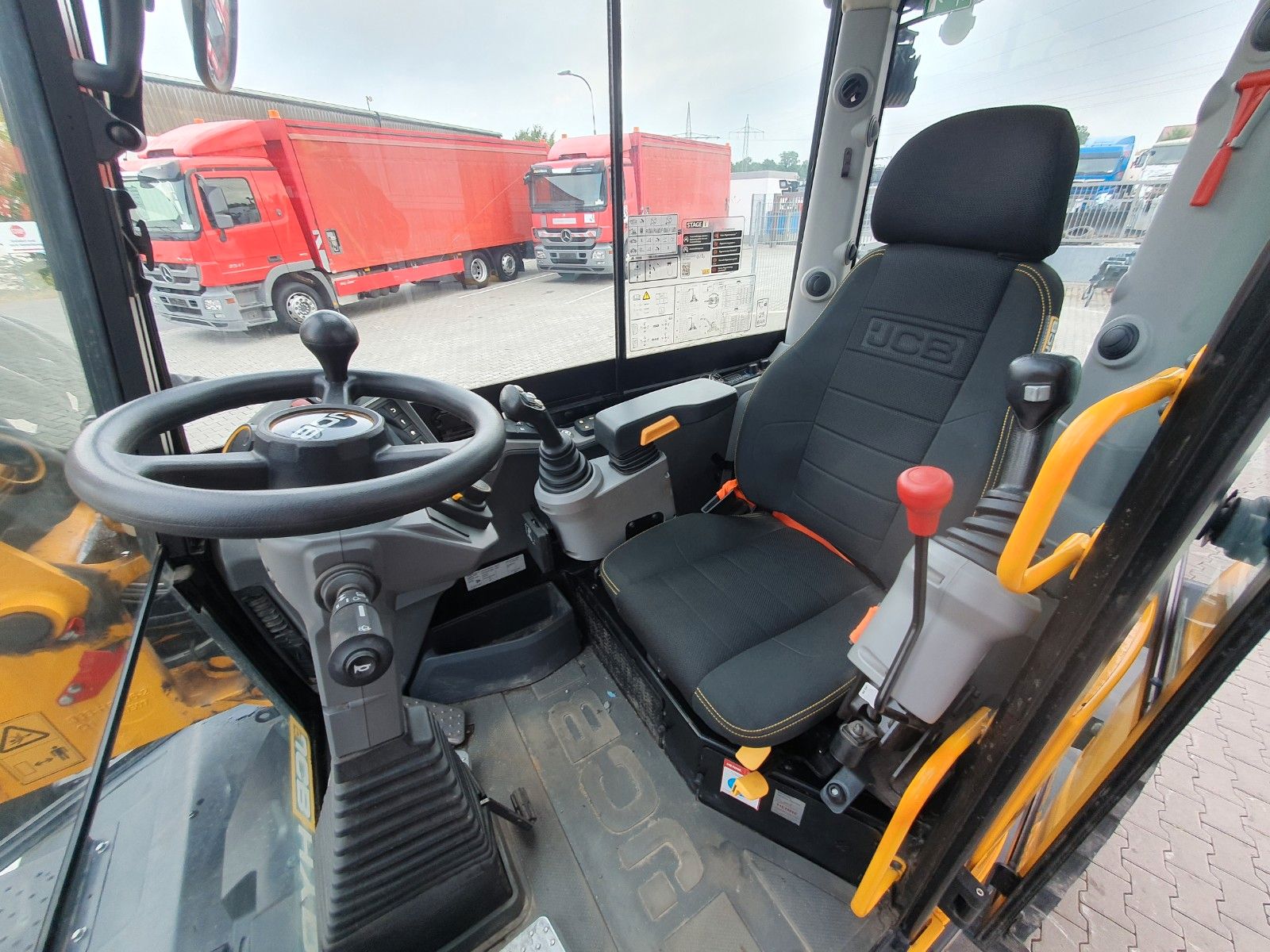 Fahrzeugabbildung JCB Hydradig 110W / Pratzen / nur 572h! / 2023