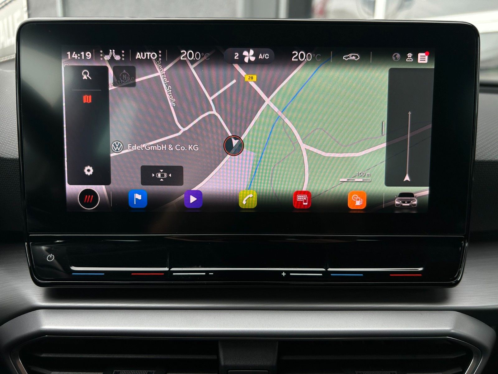 Fahrzeugabbildung SEAT Leon 1.5 TSI FR ACC LED VC SHZ LHZ Kam Ambiente