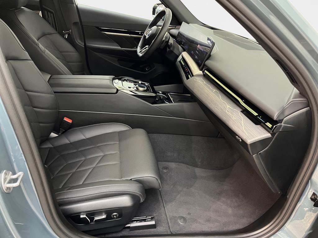 BMW 530e Touring M Sport AHK+Inno+Memory+B&W+ACC