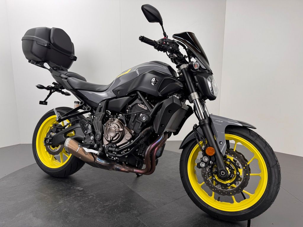 Fahrzeugabbildung Yamaha MT07 *TOP-ZUSTAND *1. HAND *REIFEN NEU
