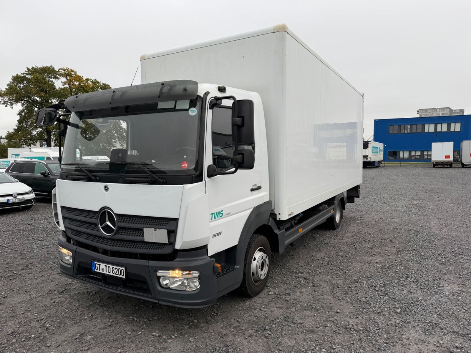 Fahrzeugabbildung Mercedes-Benz Atego 818L Koffer LBW