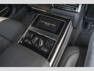 2025 AUDI S8 — миниатюра 12