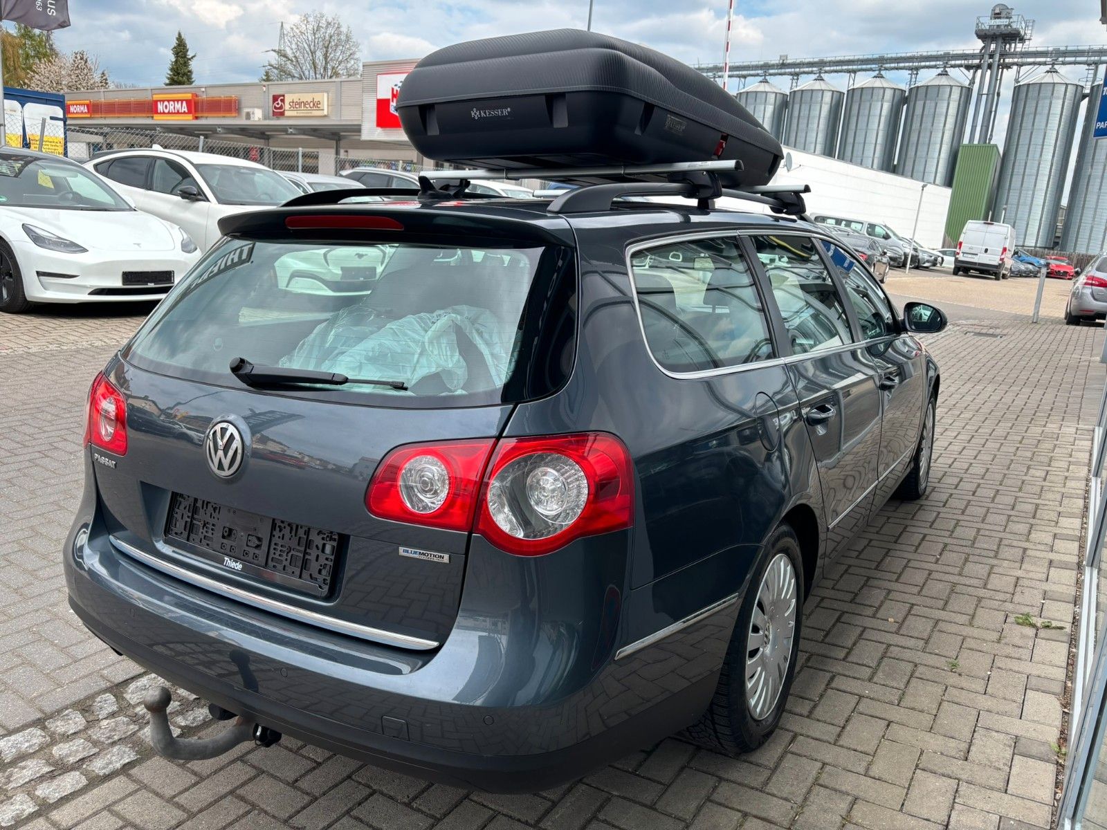 Fahrzeugabbildung Volkswagen Passat Var. 1.4TSI Comf. DSG AHK/TÜV 02-2028/NAV