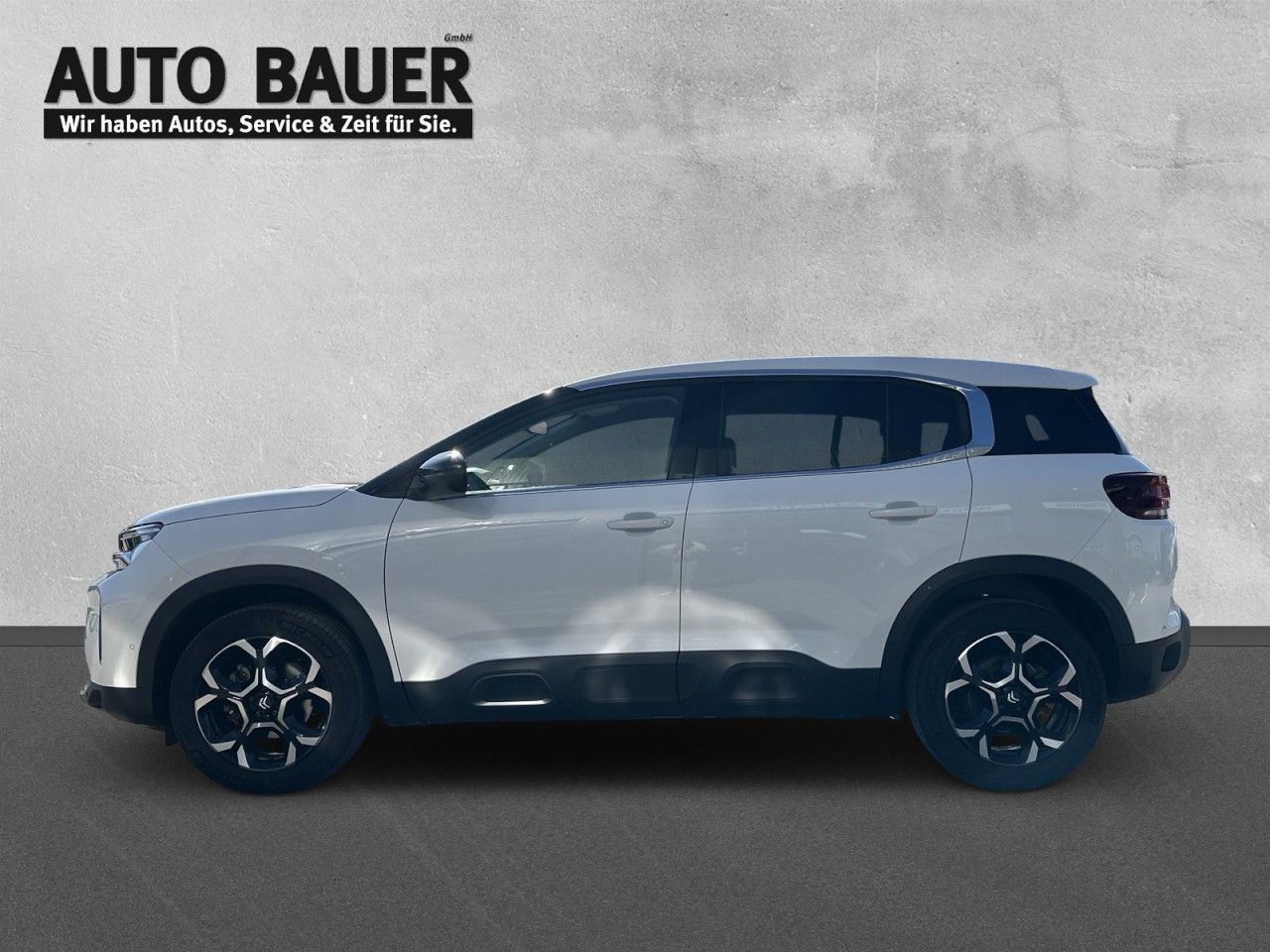 Fahrzeugabbildung Citroën C5 Aircross BlueHDi 130 S&S EAT8 Max - mit KI generiert/bearbeitet