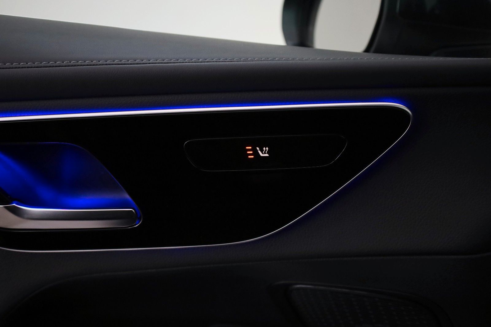 Fahrzeugabbildung Mercedes-Benz GLC 300 e 4M,AMG-line,Navi,LED,SH,Kamera,ACC +WR
