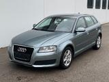 Audi A3 Sportback 1.6 TDI Attraction Automatik - Audi A3 aus 2011 mit Diesel-Antrieb