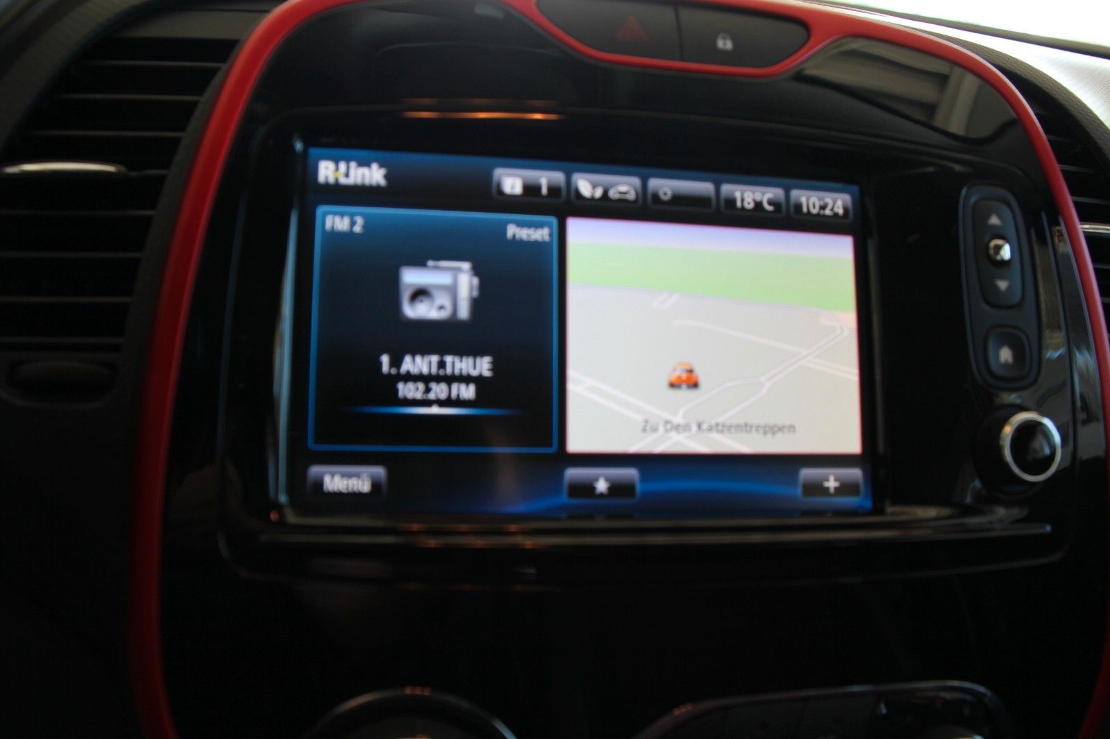 Fahrzeugabbildung Renault Captur Helly Hansen