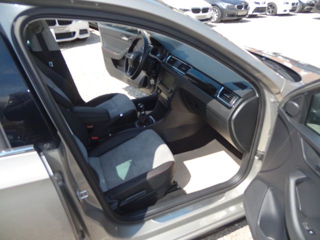 Fahrzeugabbildung Seat Toledo Style FR-Line/ 47.000km/Kamera/Navi/SitzH