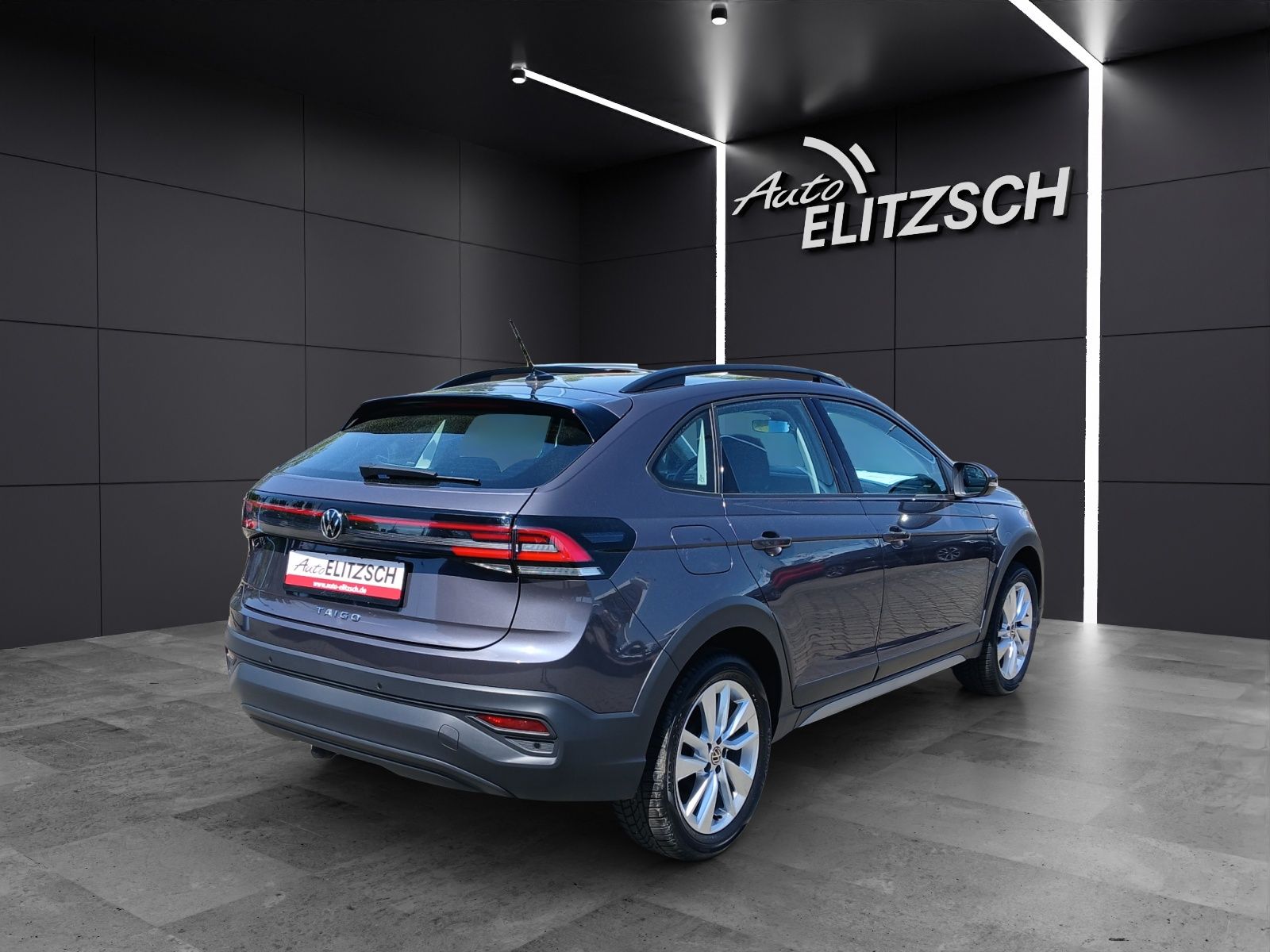 Fahrzeugabbildung Volkswagen Taigo TSI Life 1,99% LED AHK AID PDC SH LM