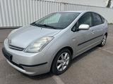 Toyota Prius 1.5-l_VVT-i Executive - Toyota Prius mit Hybrid-Antrieb: 1.5