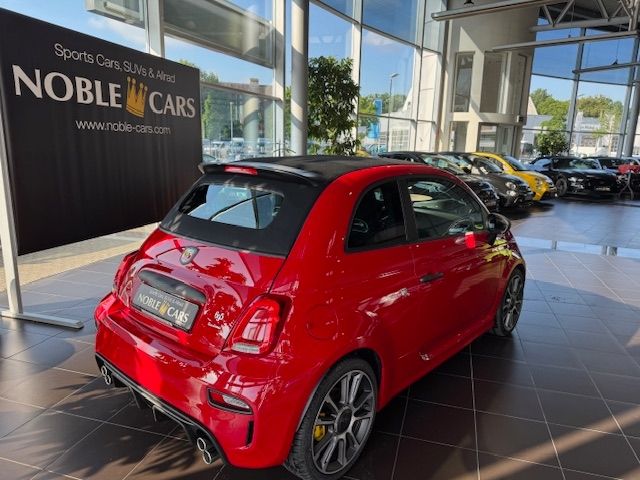 Fahrzeugabbildung Abarth 695C Turismo Leder NAVI Beats 17 ALU