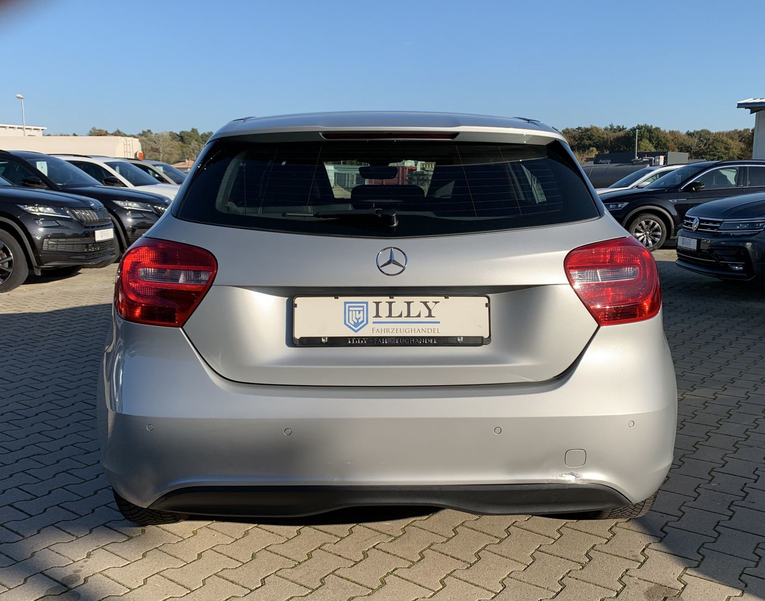 Fahrzeugabbildung Mercedes-Benz A 180 CDI*Navi*PDC*Klima*SHZ*