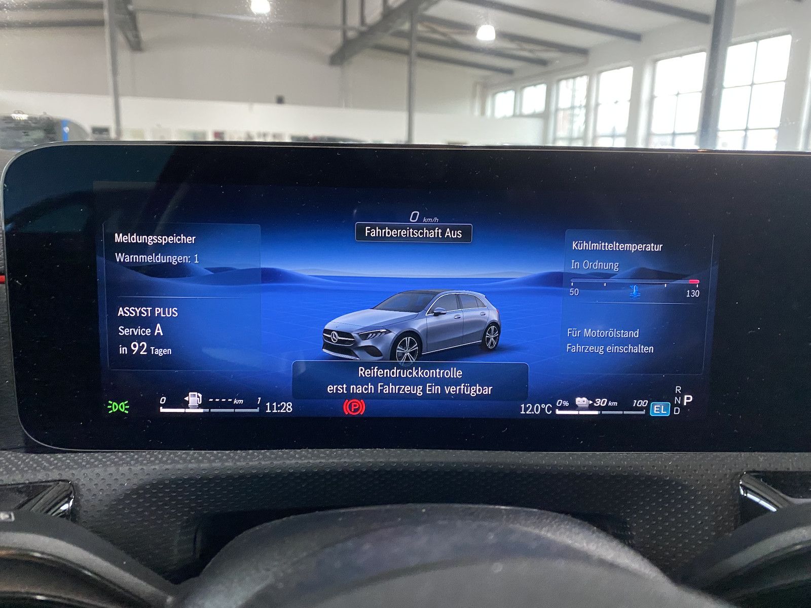 Fahrzeugabbildung Mercedes-Benz A 250 e AMG-Line Advanced/´19/Night/M-Beam/