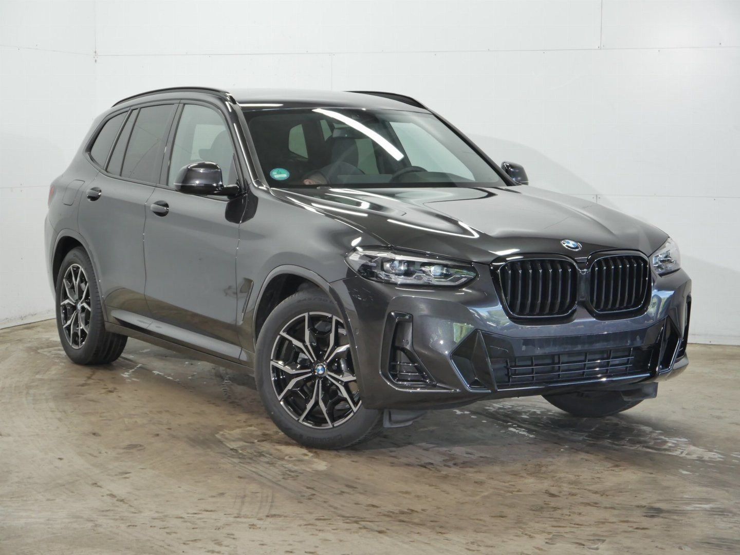 Fahrzeugabbildung BMW X3 xDrive20i | M Sportpaket | Sportsitze | HiFi