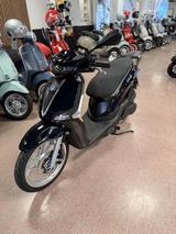 Piaggio LIBERTY 50 LED USB LM fahrbar ab 15 Jahren - PIAGGIO LIBERTY 50