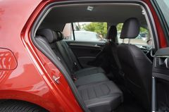 Fahrzeugabbildung Volkswagen Golf VII Lim. BMT Navi Tempo DSG Massage Kamera