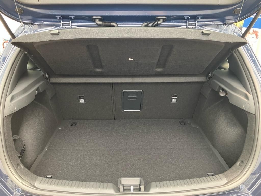 Fahrzeugabbildung Hyundai i30 5-Türer 1.0 T-GDI 7-DCT Advantage 2xKlima
