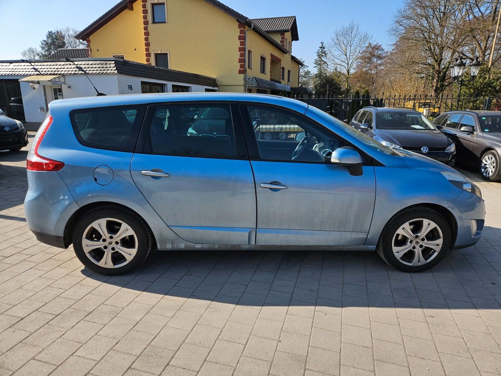 Renault Scenic 2010 — фото 7