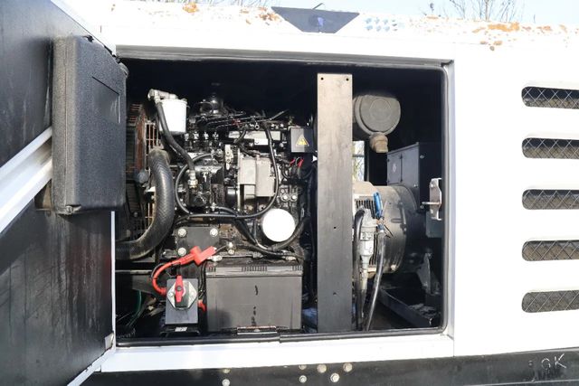 Otros Other SDMO  R44C3 | 44 KVA | GOOD WORKING