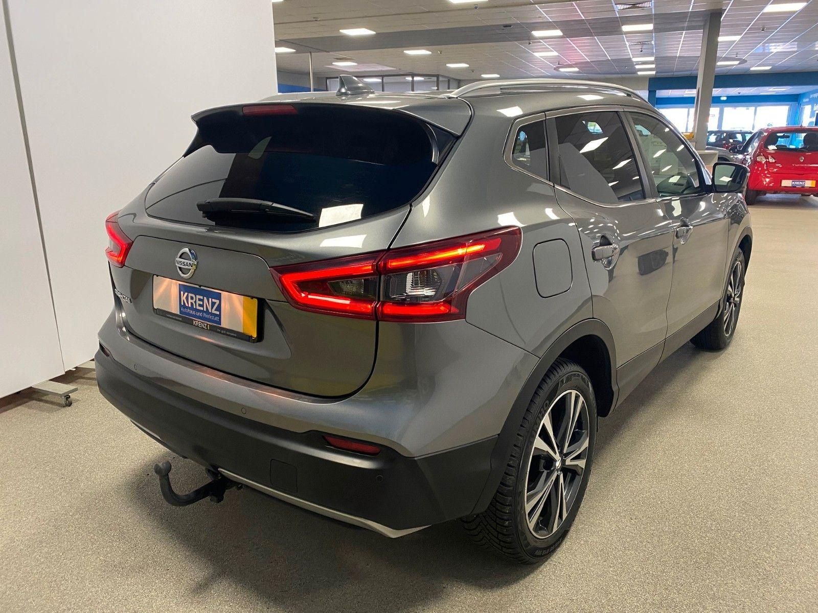Fahrzeugabbildung Nissan Qashqai 1.3DIG-T+AHK+Pano+360°Kamera+beh.Front