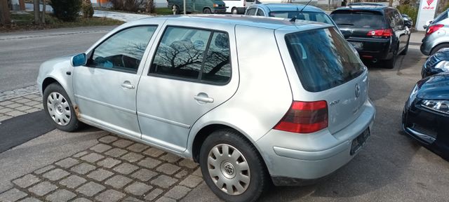 Volkswagen Golf 1.6