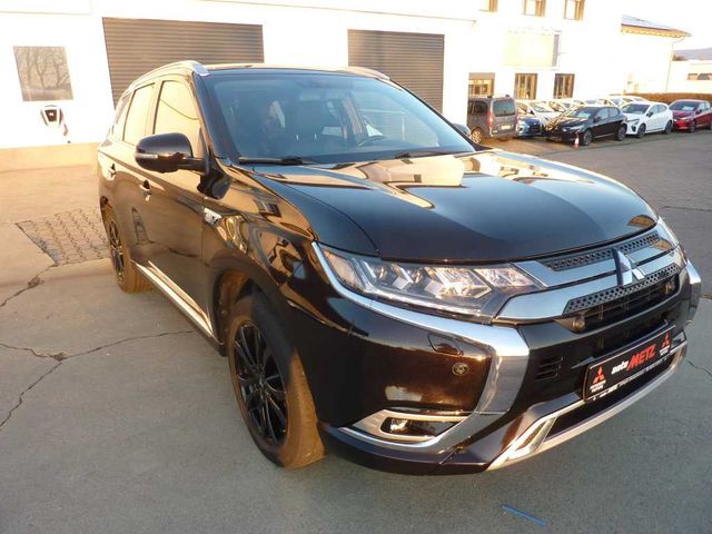 Mitsubishi Outlander Plug-in Hyb. PL. Diamant-Paket 4WD AHK