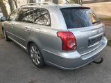 Toyota Avensis Kombi 2.0 Diesel Facelift Tüv - Toyota Avensis aus 2007 mit Diesel-Antrieb