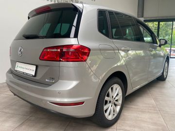 Volkswagen Golf - 3