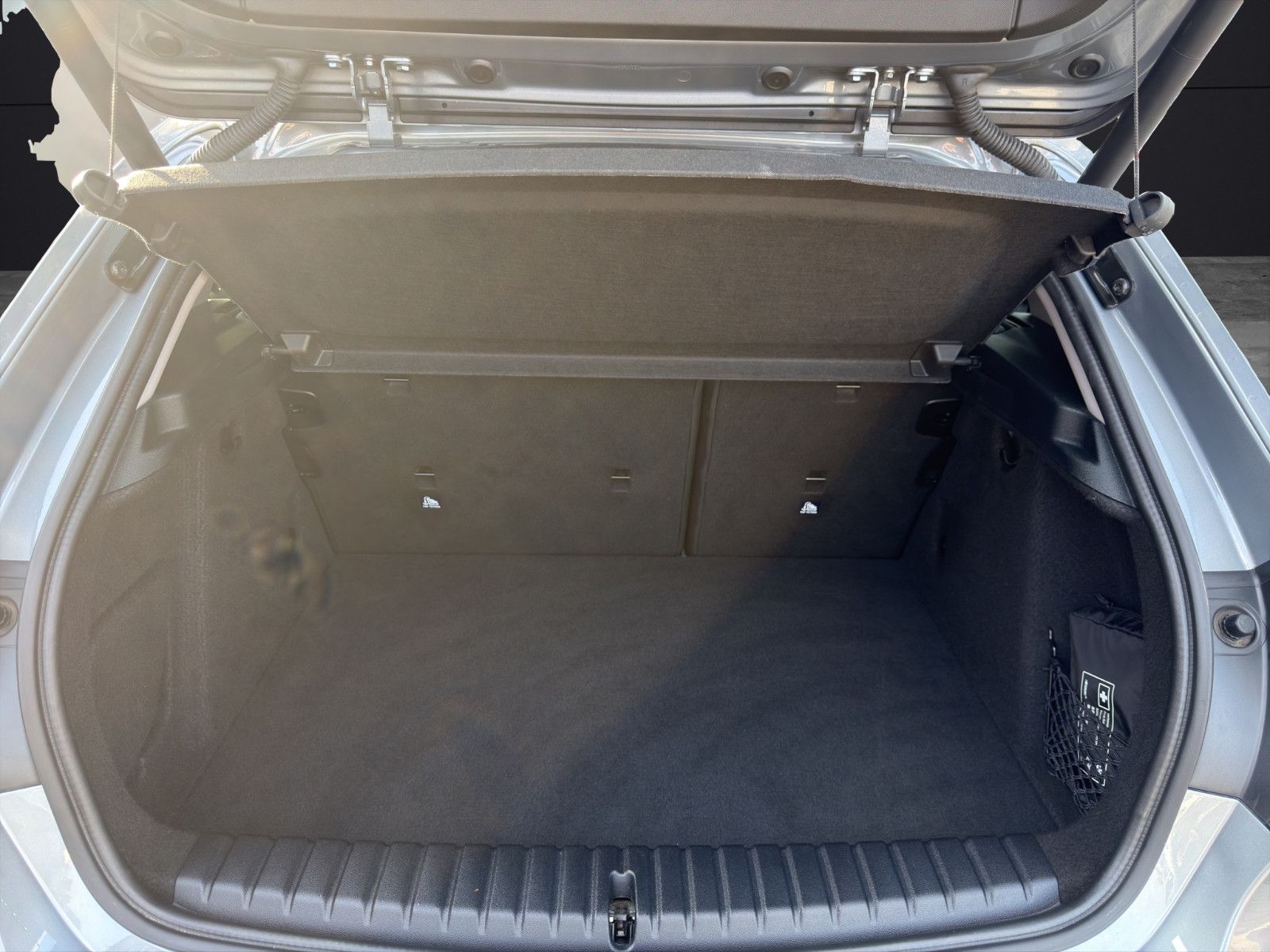 Fahrzeugabbildung BMW 116 i Sport Line/Winter Paket/Performance/Tempo