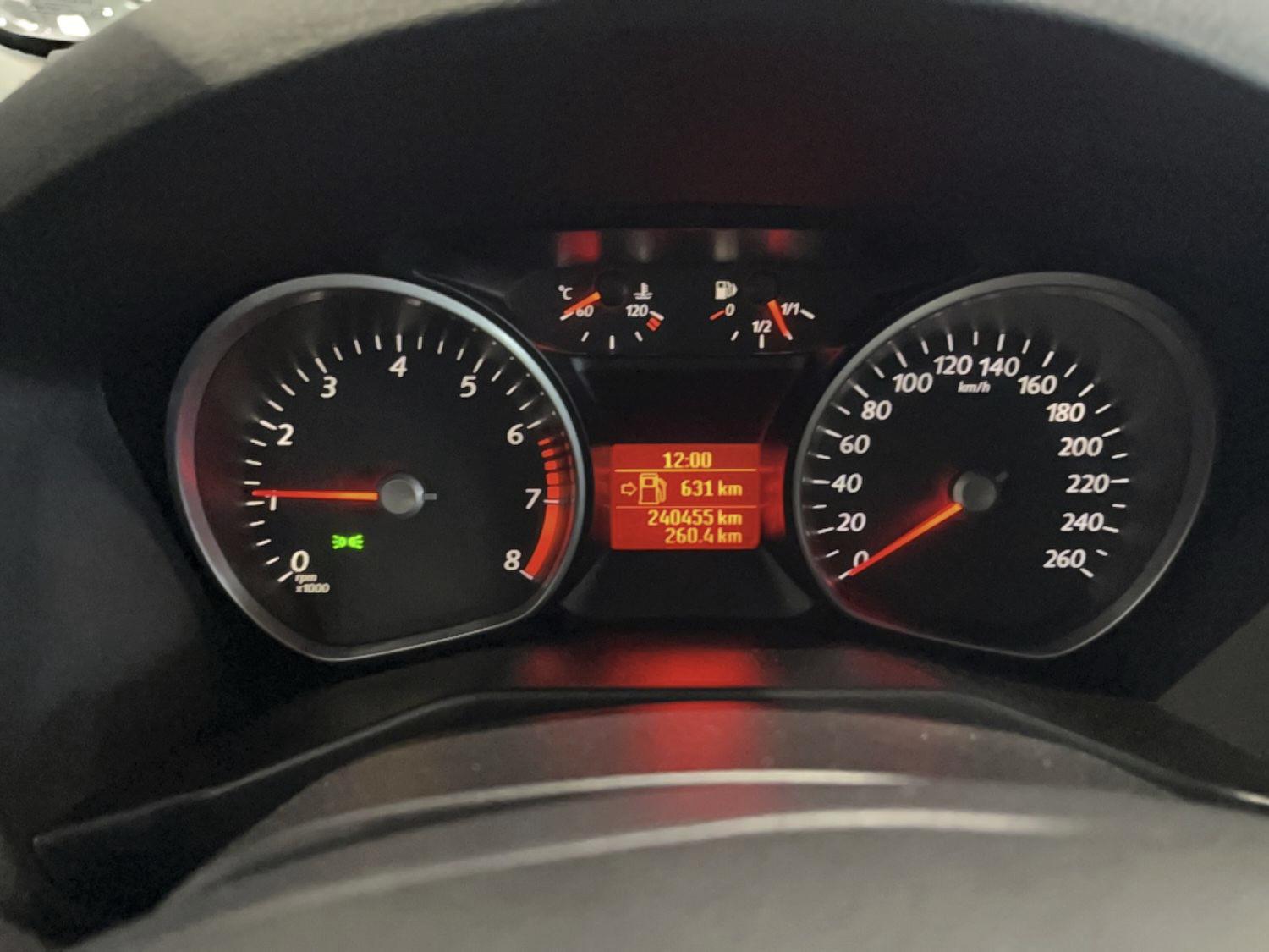 Ford Mondeo 2011 — engine 1.596 cm³, 160 HP (118kW)