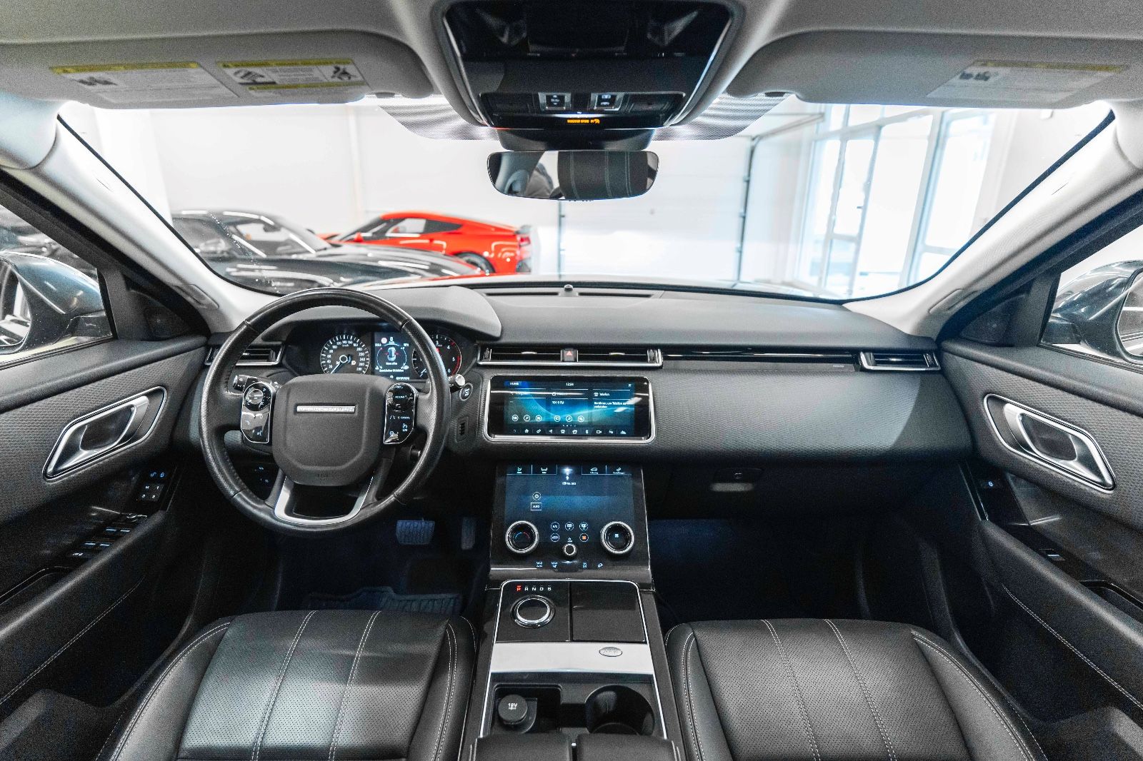 Fahrzeugabbildung Land Rover Range Rover Velar D180S LED Pano Kam PDC NAVI