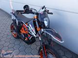 KTM 690 SMC TOP + Dekor + Zubehör + Akra - SUPER MOTO