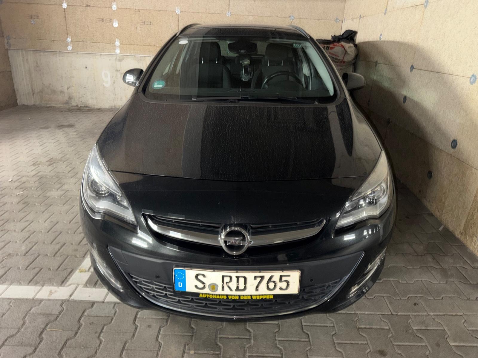 Opel Astra 2014 — photo 6