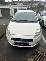 Fiat Sauberes Auto - Fiat Punto Gebrauchtwagen in Krefeld