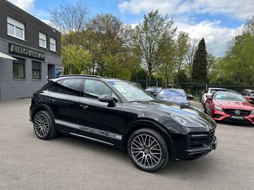 Porsche Cayenne - 2