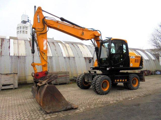 JCB JS 175 W