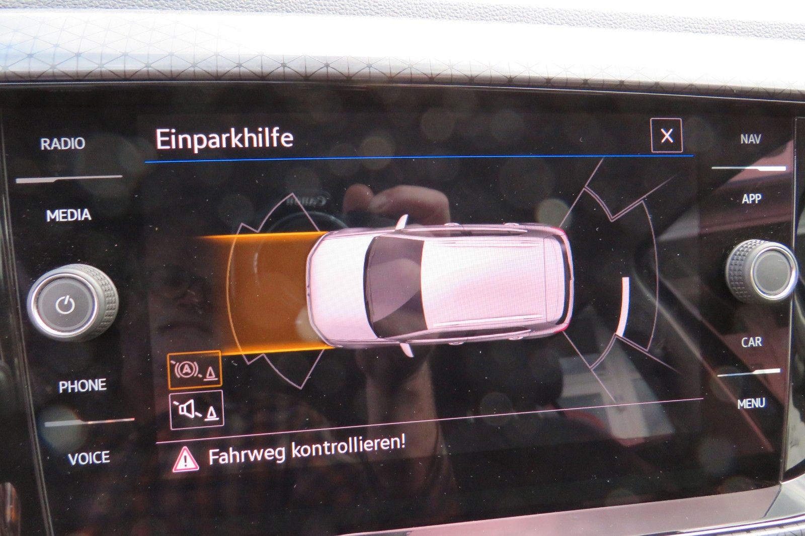 Fahrzeugabbildung Volkswagen T-Cross Highline DSG ACC NAVI AHK APP 1.HAND