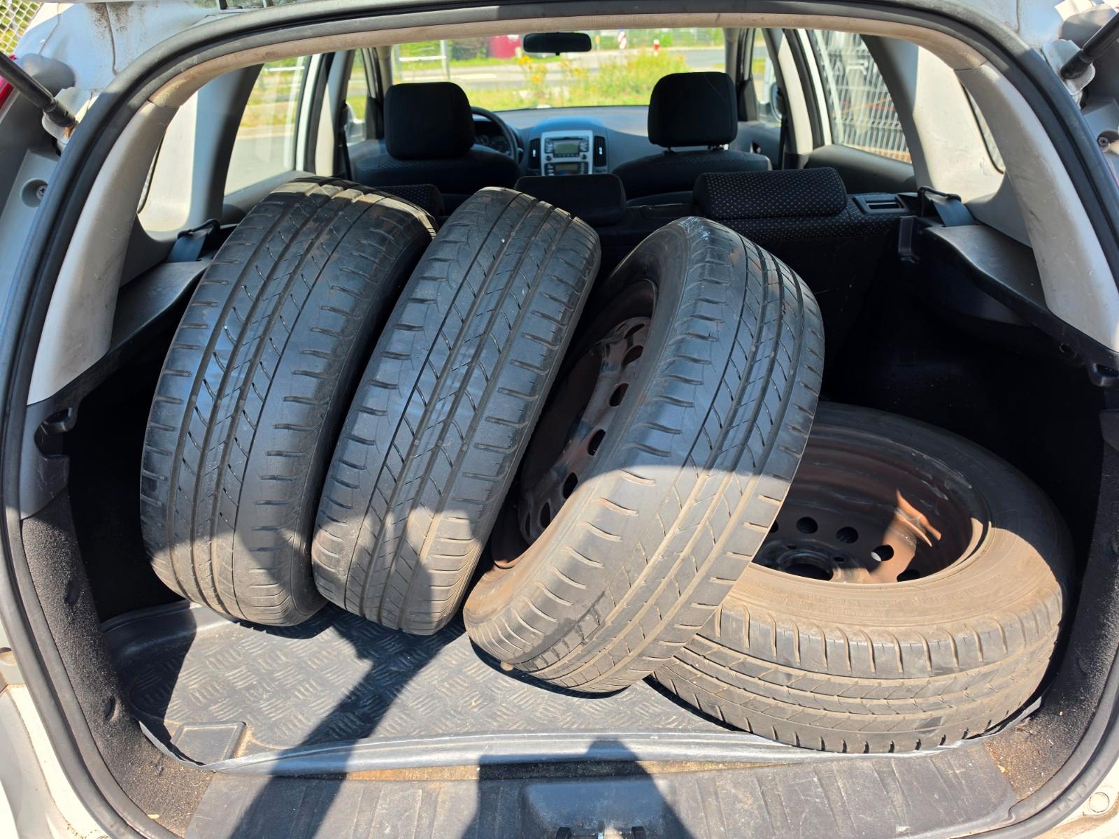 Hyundai i30 2011 — photo 7