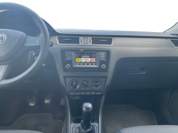 Skoda Rapid - 8