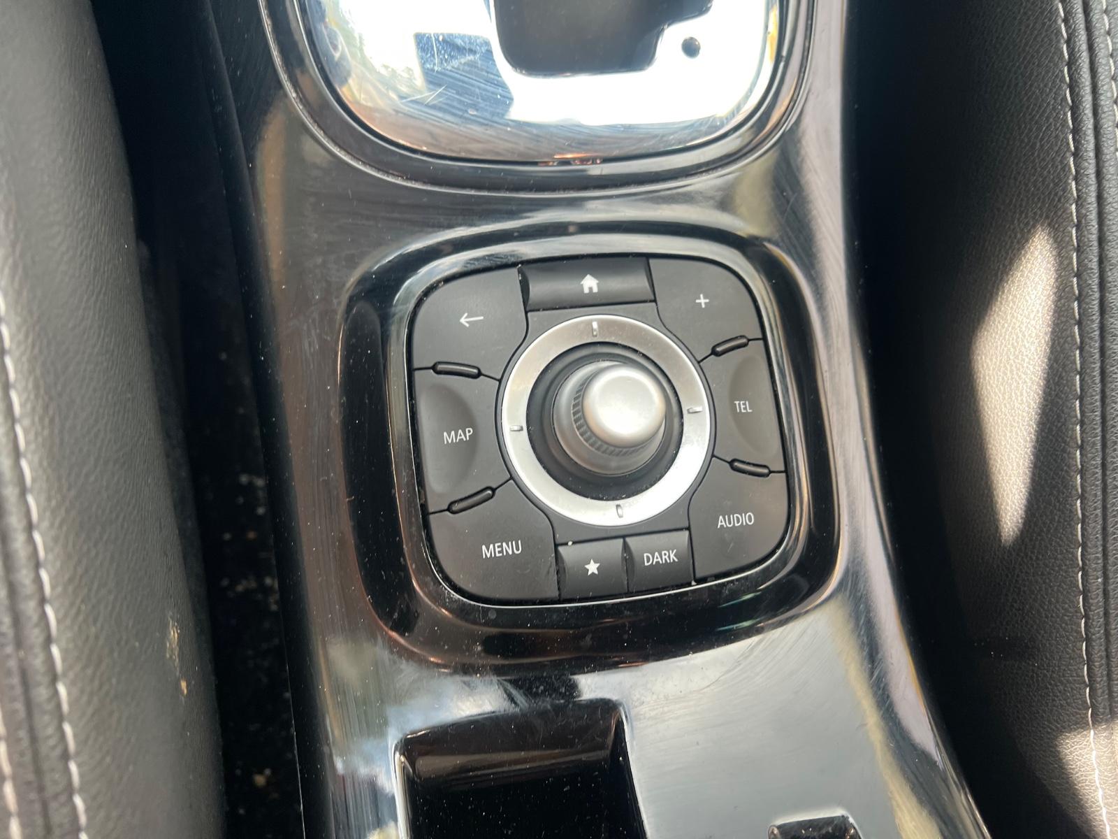 Renault Megane 2015 — photo 15