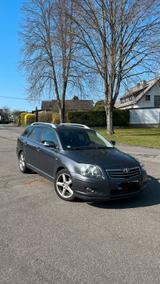 Toyota Avensis 2.2 D-CAT - Toyota Avensis aus 2008: Kombi