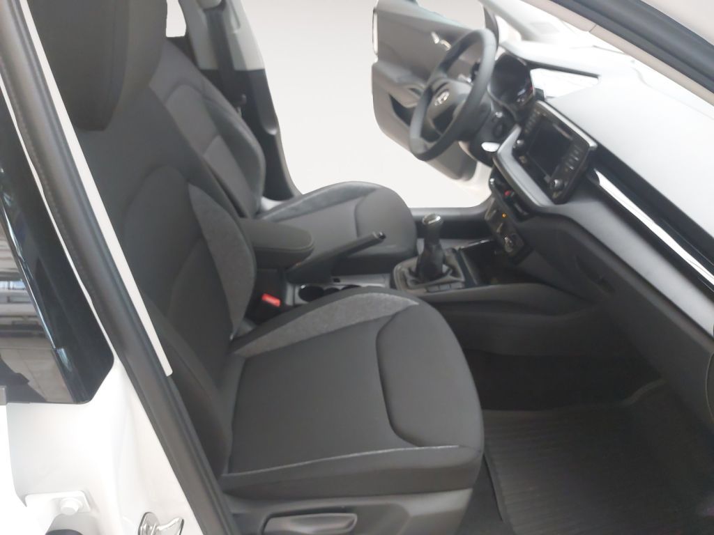 Fahrzeugabbildung SKODA Fabia 1.0 TSI Active PDC NSW Sunset