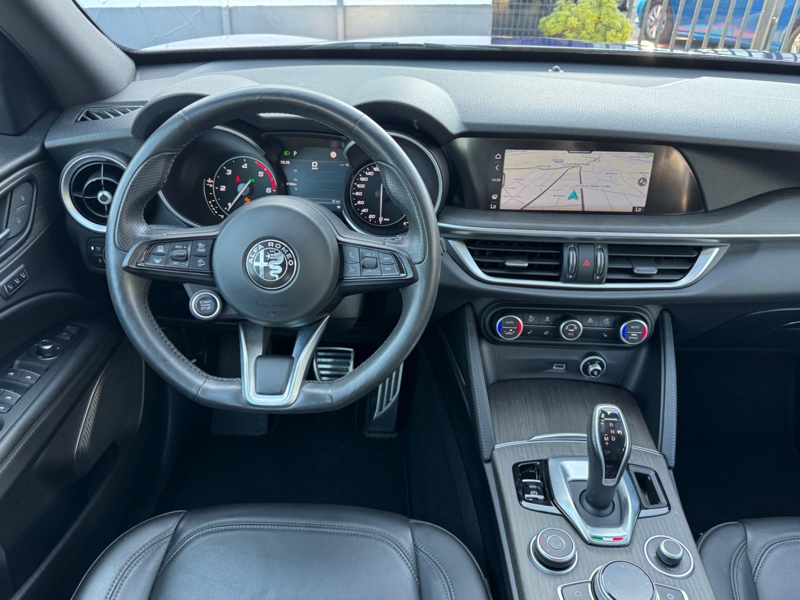 Fahrzeugabbildung Alfa Romeo Stelvio Ti Q4/MEMORY/NAVI/KAMERA/ACC/KLIMA