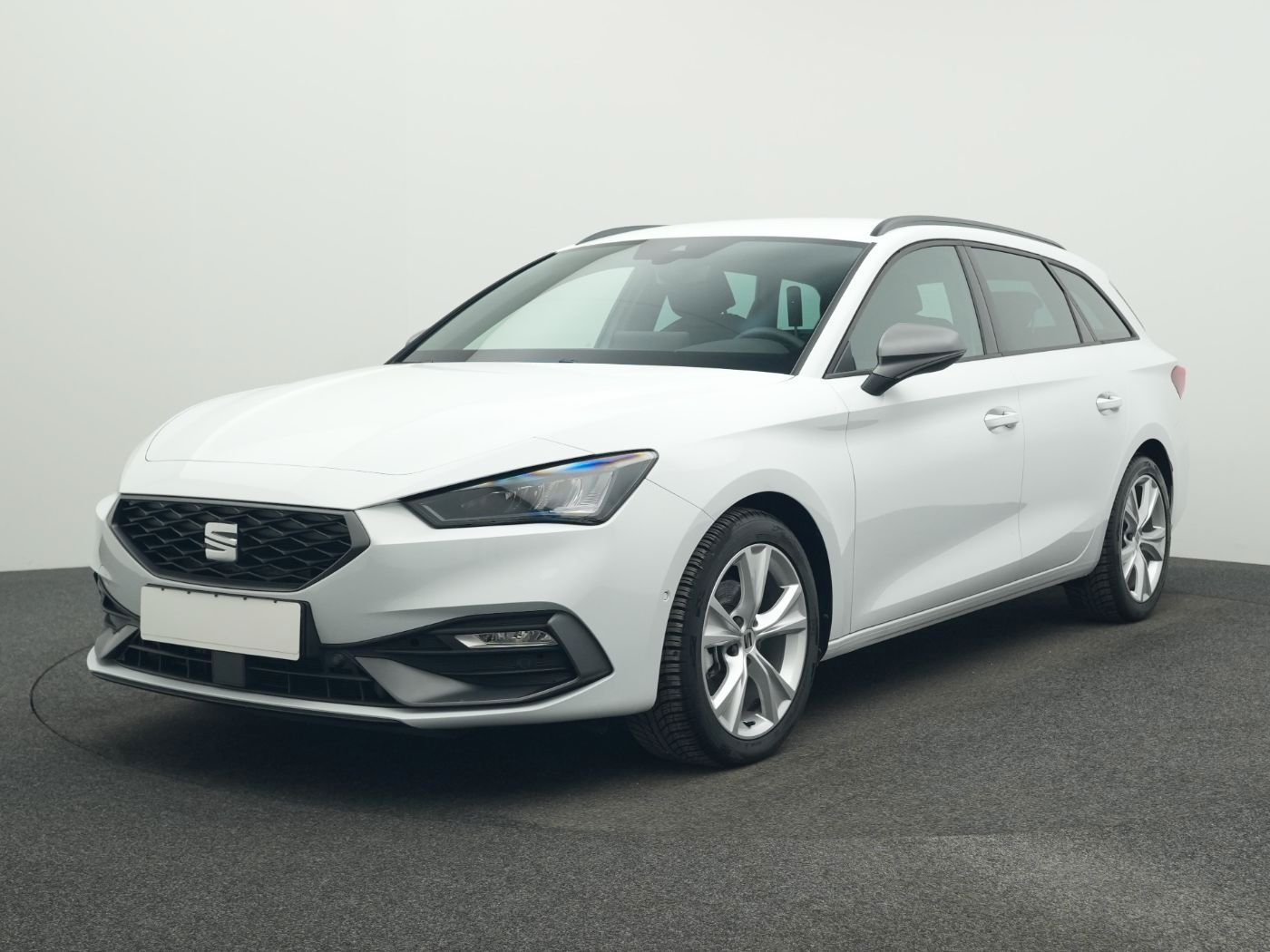 Seat Leon SP 1.5 eTSI DSG FR LED NAVI ACC SIDEASS PAR imagem 2