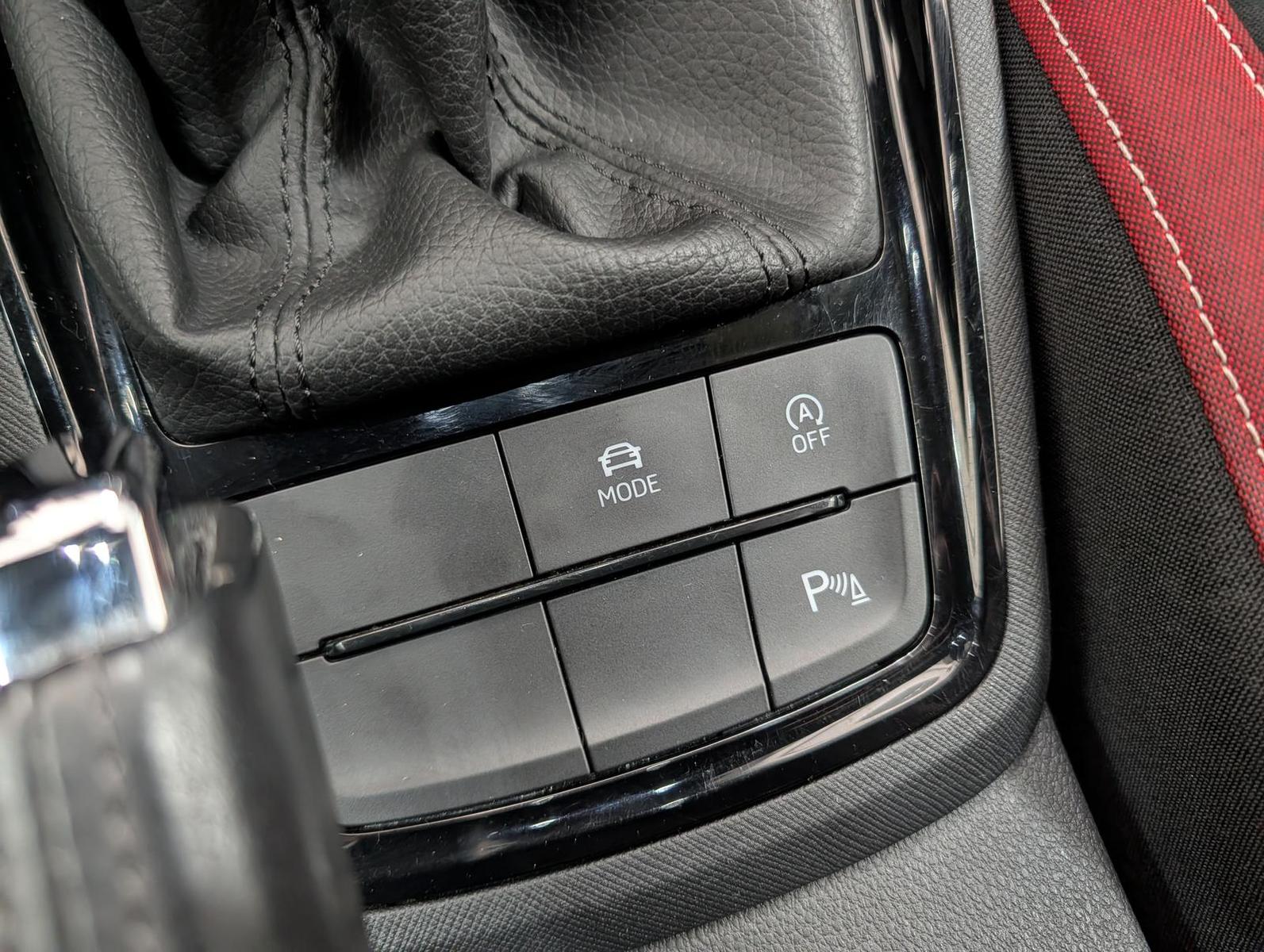 Skoda Kamiq 1.5 TSI DSG Monte Carlo LED|Pano|ACC
