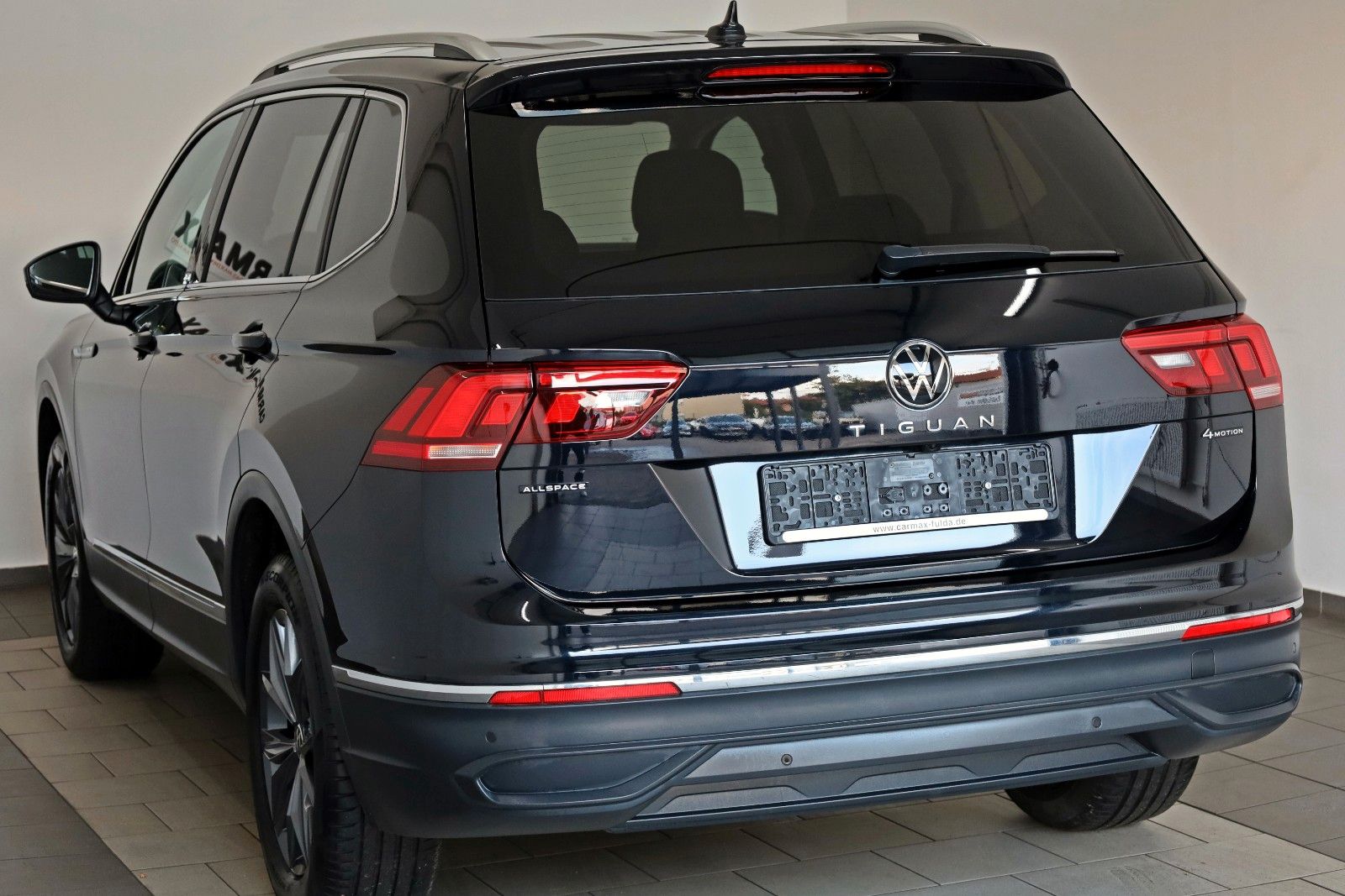 Fahrzeugabbildung Volkswagen Tiguan Allspace Move 4Motion,Navi,LED,Kamera,ACC