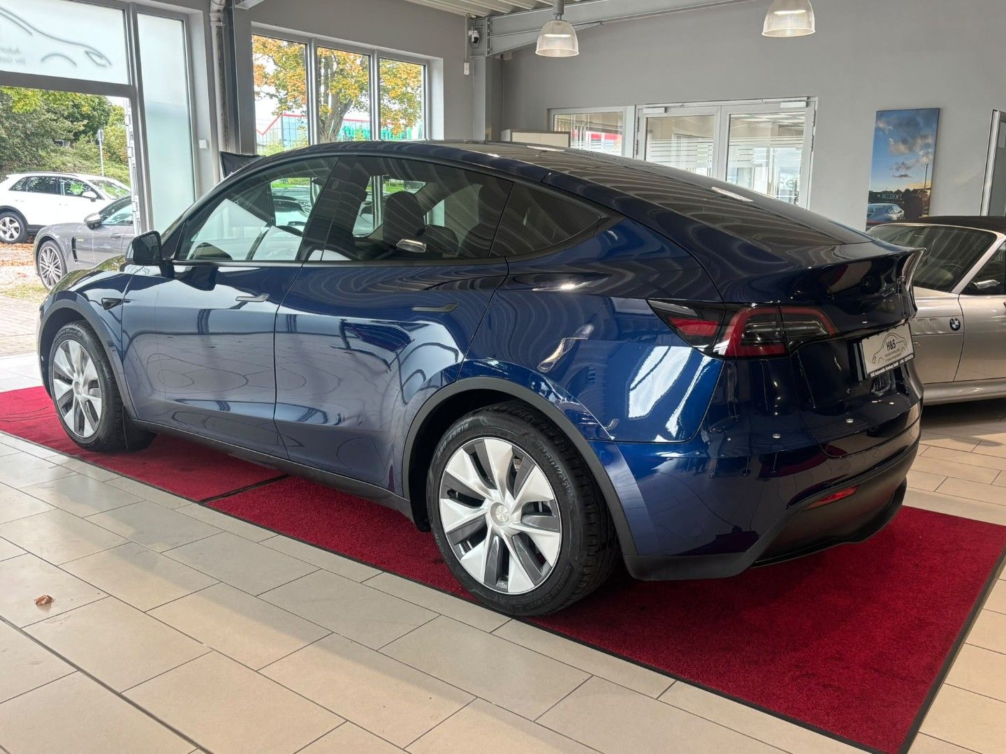 Tesla Model Y RWD foto 3