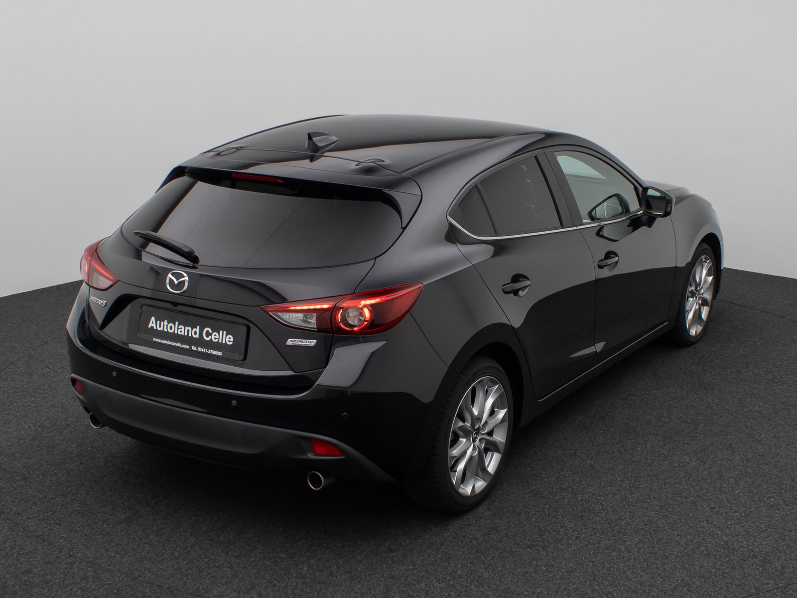 Fahrzeugabbildung Mazda 3 Lim. Sports-Line Kamera Sitzhzg DAB HUD BOSE