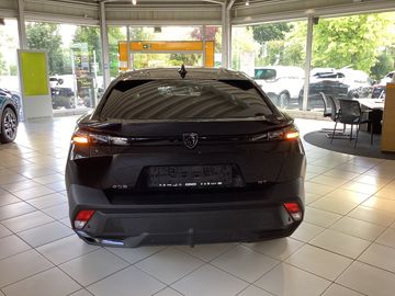 Peugeot 408 - 5